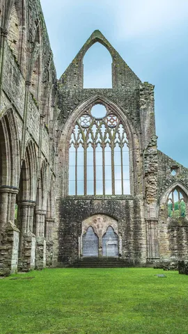 Una finestra a sbalzo sul passato