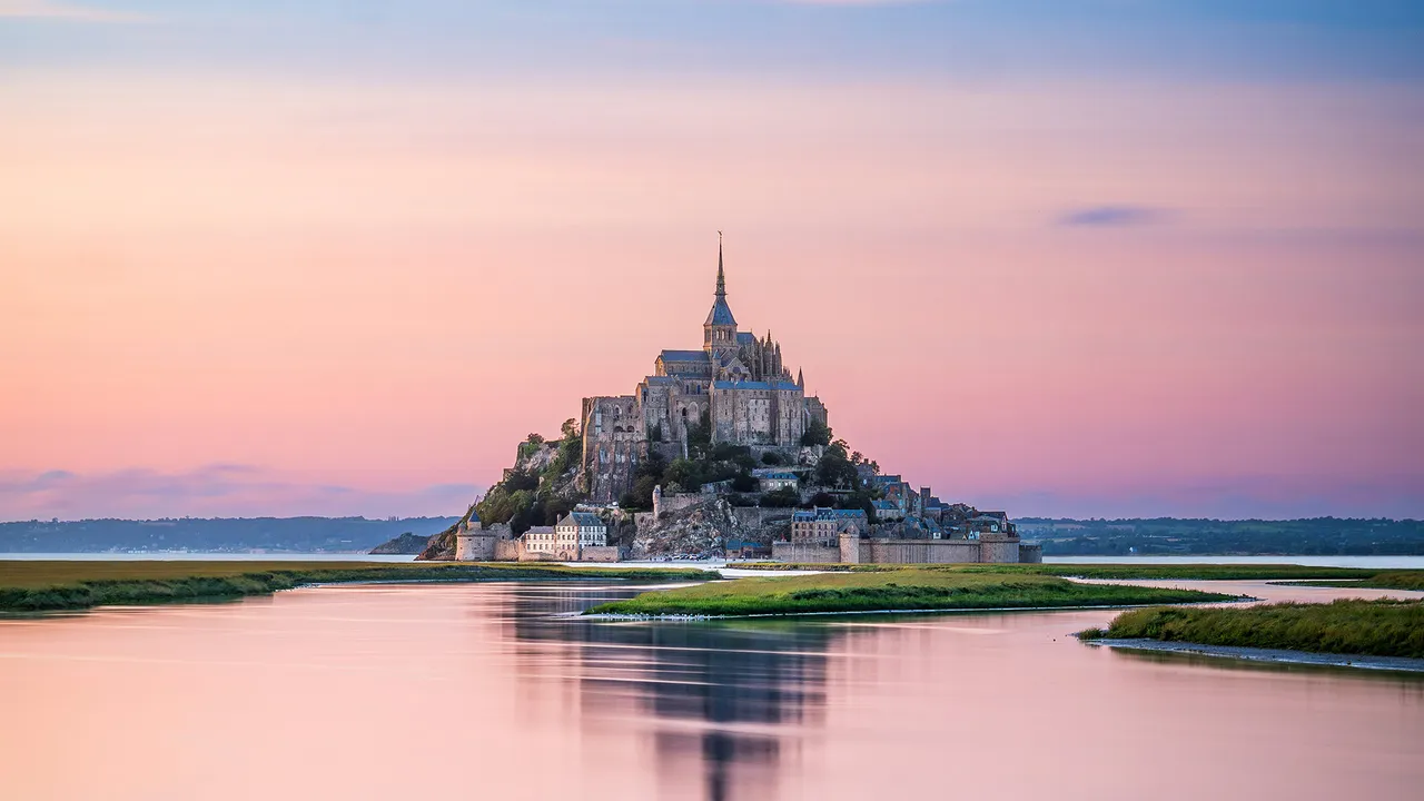 Where tides shape a legend