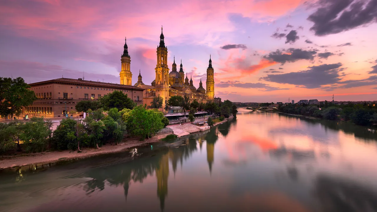 Una bas&iacute;lica de imponentes vistas