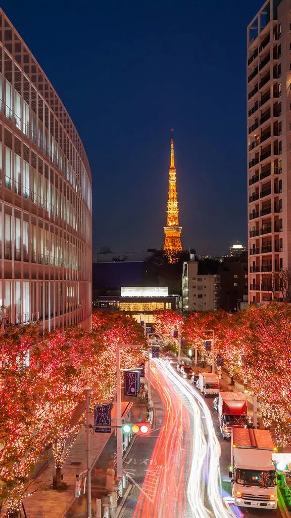 今日は東京タワー完工の日