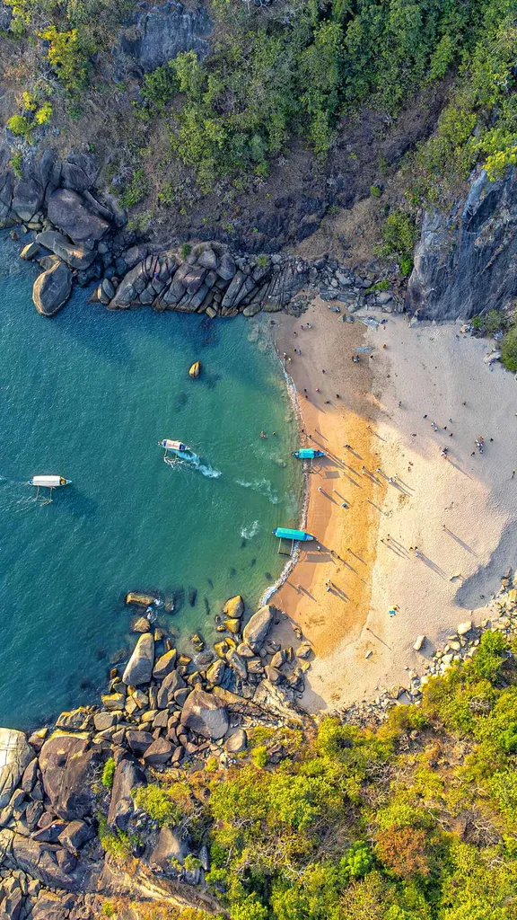 Jewel beyond the tides