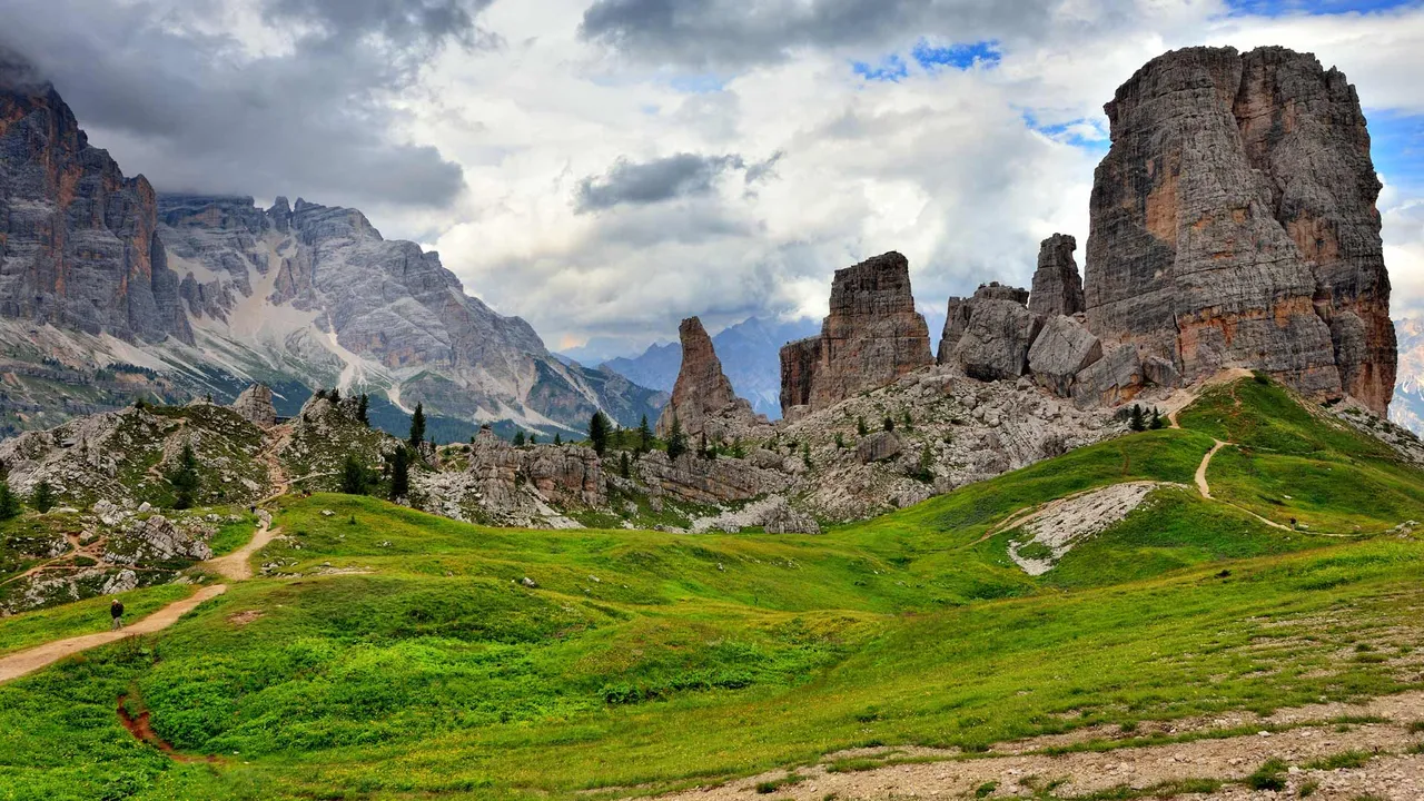 Cinque Torri, Dolomites, Italy