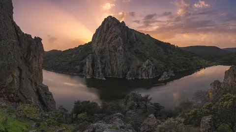 Pe&ntilde;a Falcon rock on the Tagus river, Monfrag&uuml;e National Park, Spain